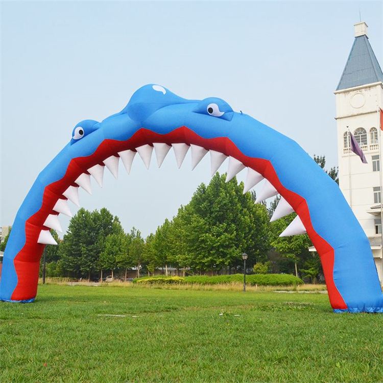 红古鲨鱼广告拱门